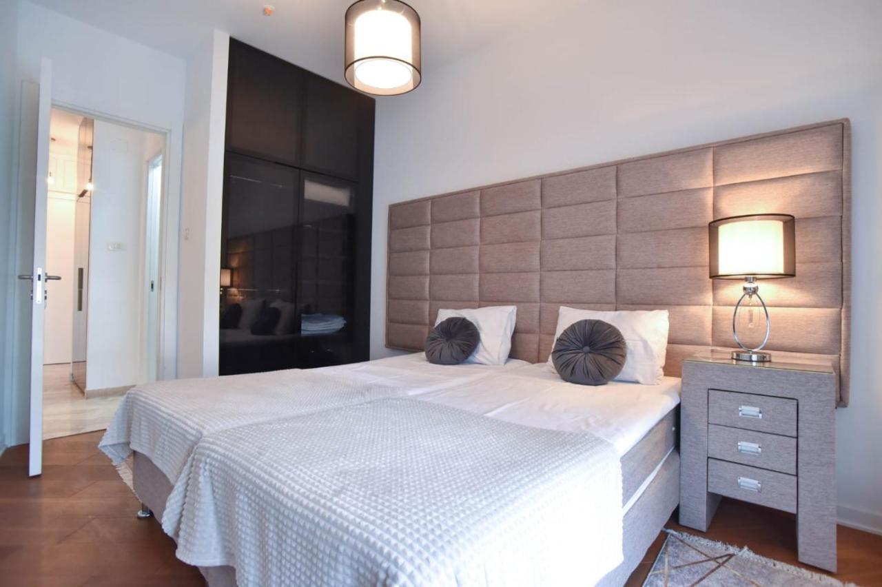 Prometheus Apartment